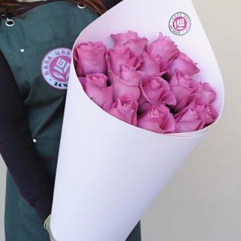 Букеты из розовых роз 70 см (Эквадор) код   37752