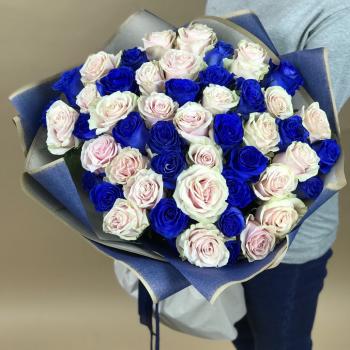 Белая и Синяя Роза 51шт 70см (Эквадор) Артикул: 22638